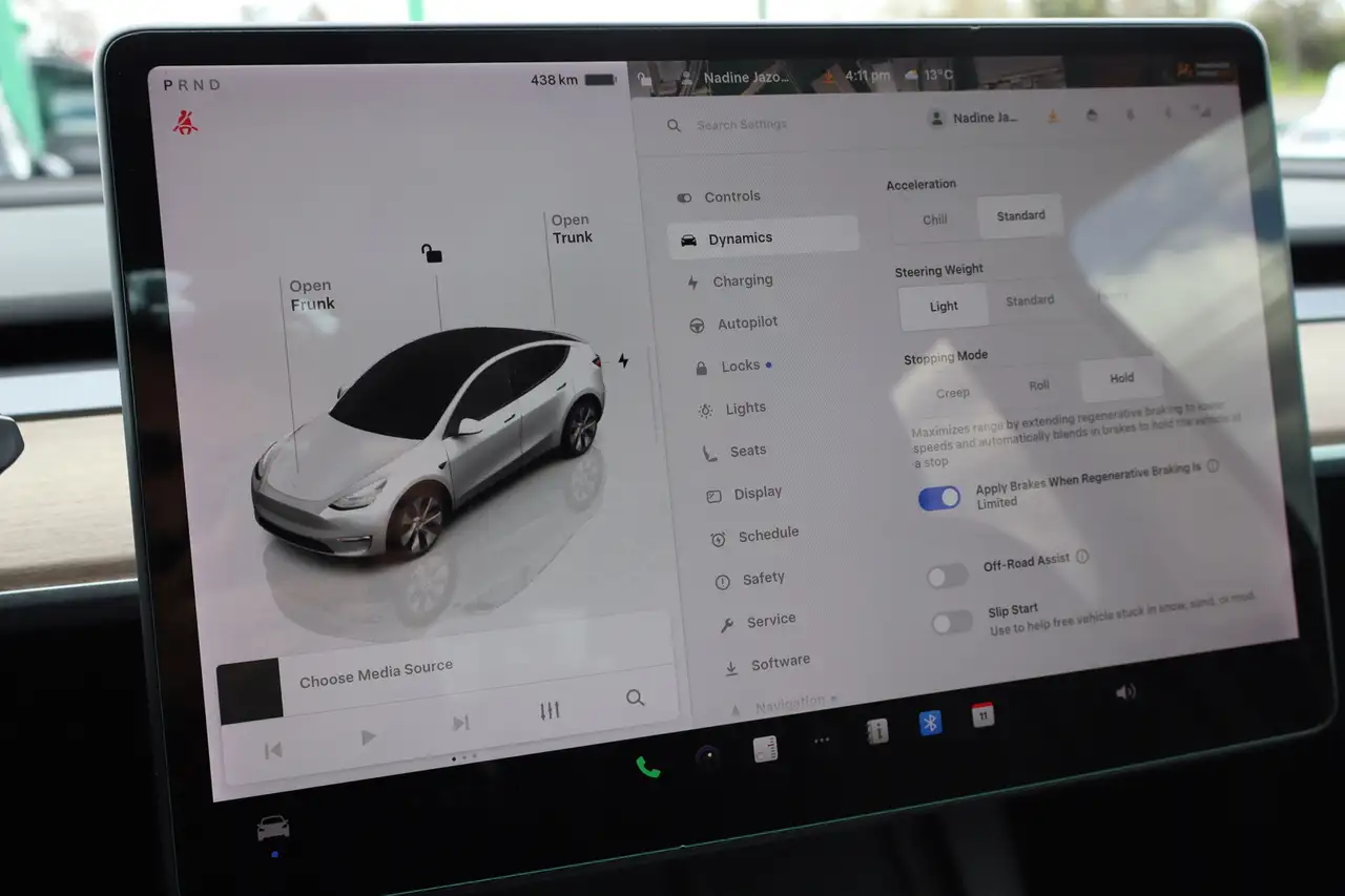 Tesla Model Y снимка Tesla Model Y