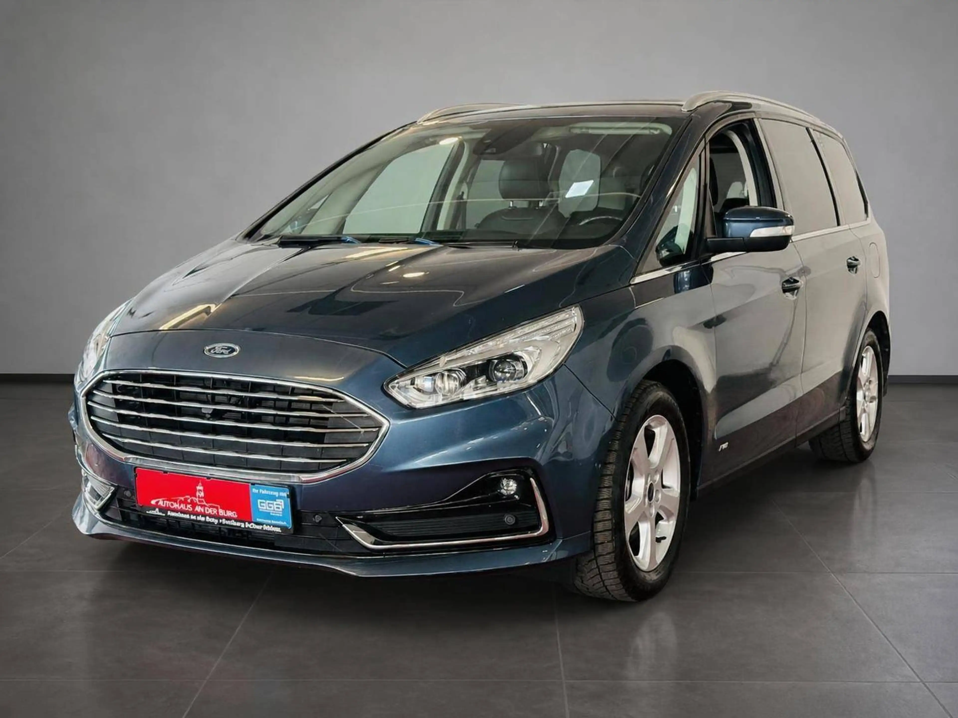 Ford Galaxy Titanium AWD — photo 3
