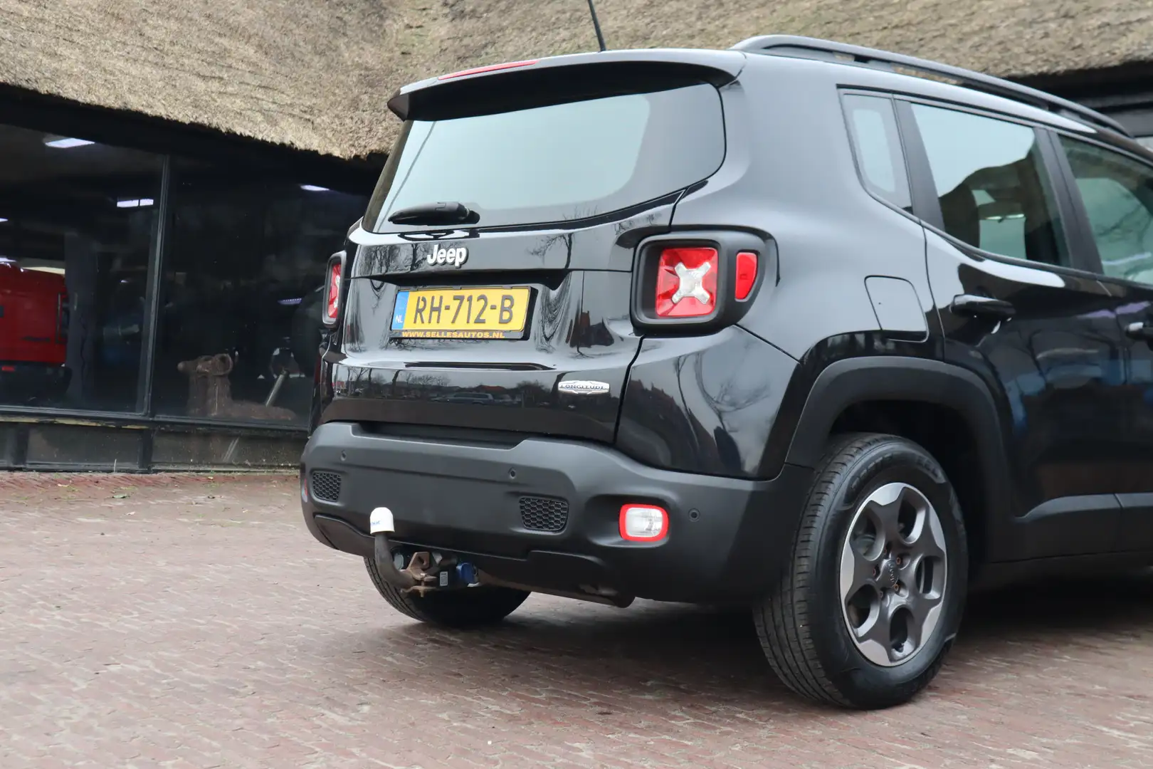 Jeep Renegade 1.4 Longitude | Trekhaak | Navigatie | Parkeersens Negro - 2