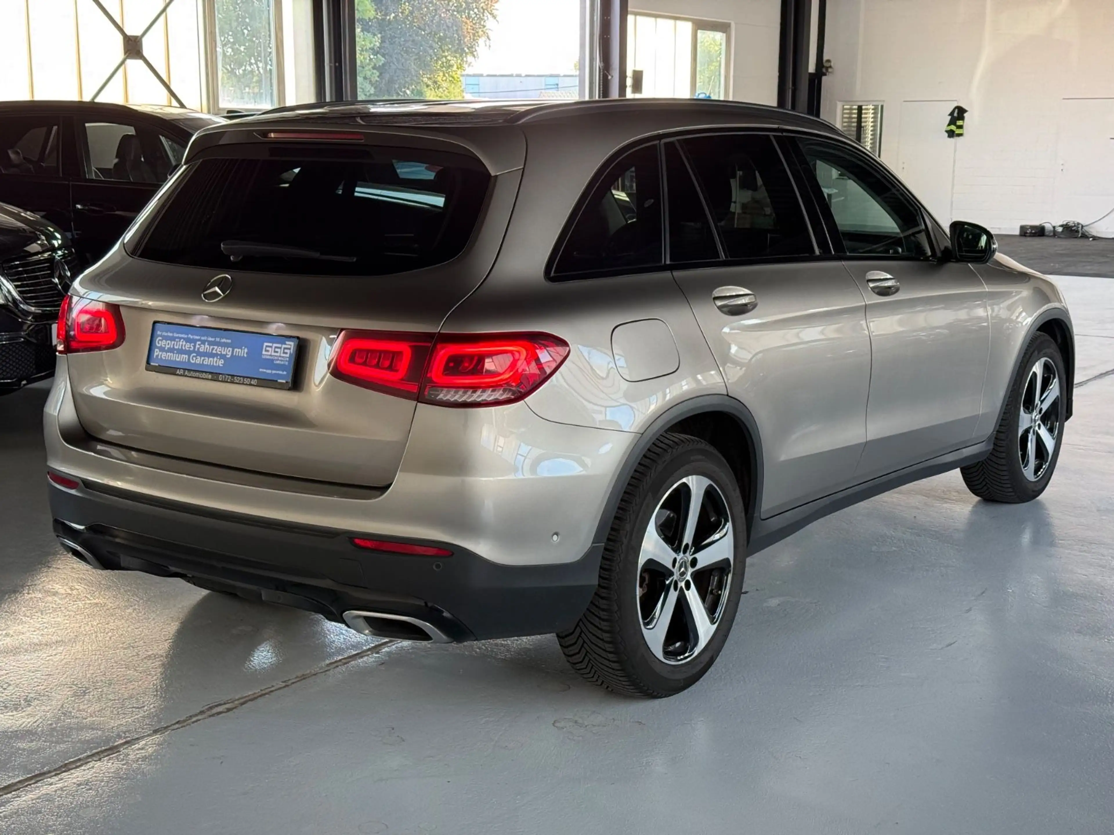 Mercedes-Benz GLC 220 d 4Matic Business Night AHK LED — photo 4