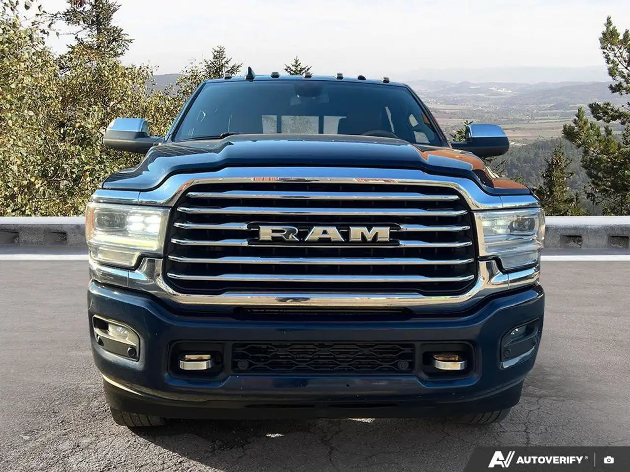 RAM 3500 снимка RAM 3500