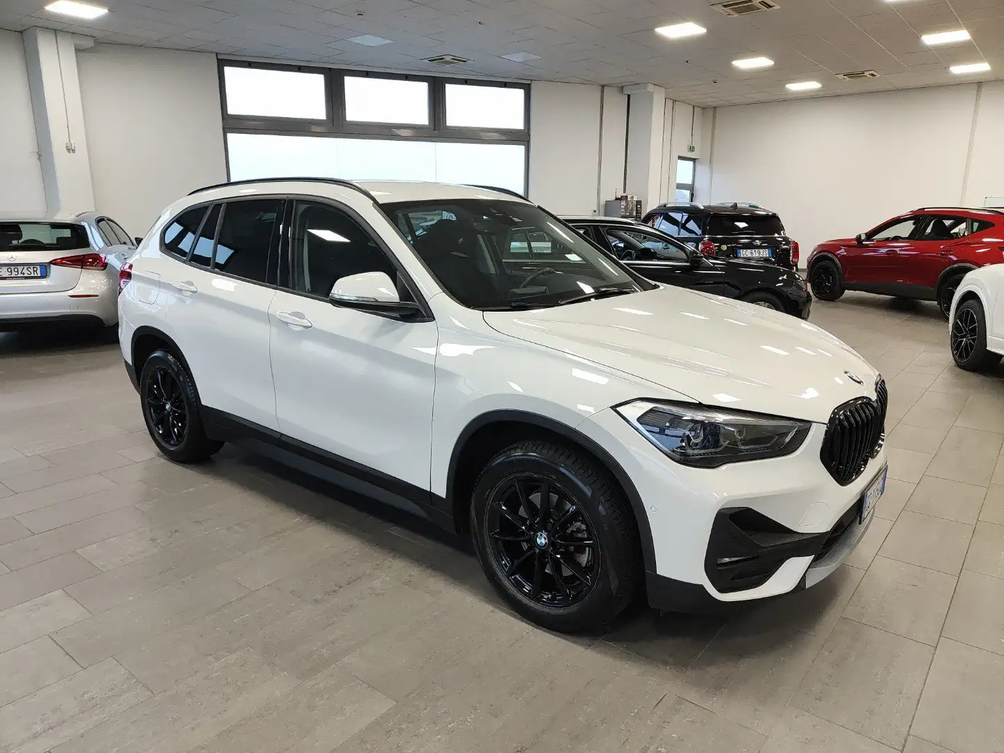 BMW X1 xDrive18d 150cv Auto Navi Sensori Cruise Fari LED Wit - 2
