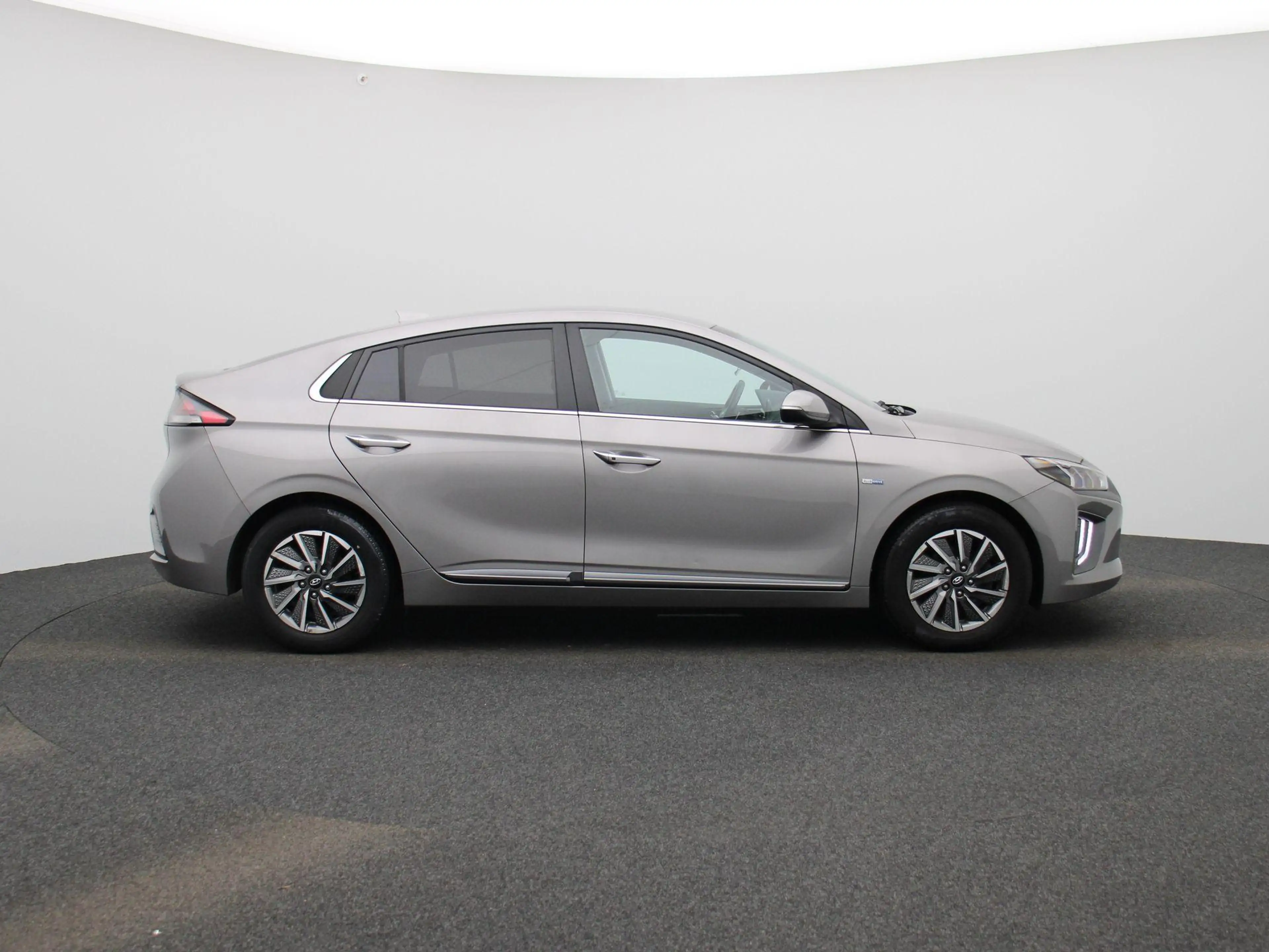 Hyundai IONIQ Comfort EV 38 kWh | WORDT VERWACHT | ACHTERUITRIJC — photo 6
