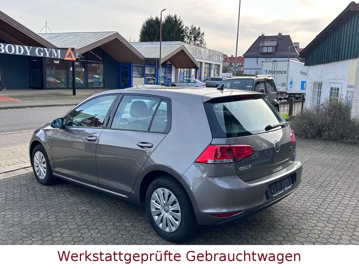Volkswagen Golf VII Lim.*Sitzheiz*PDC*4 türig*2.Hand* Gris - 2