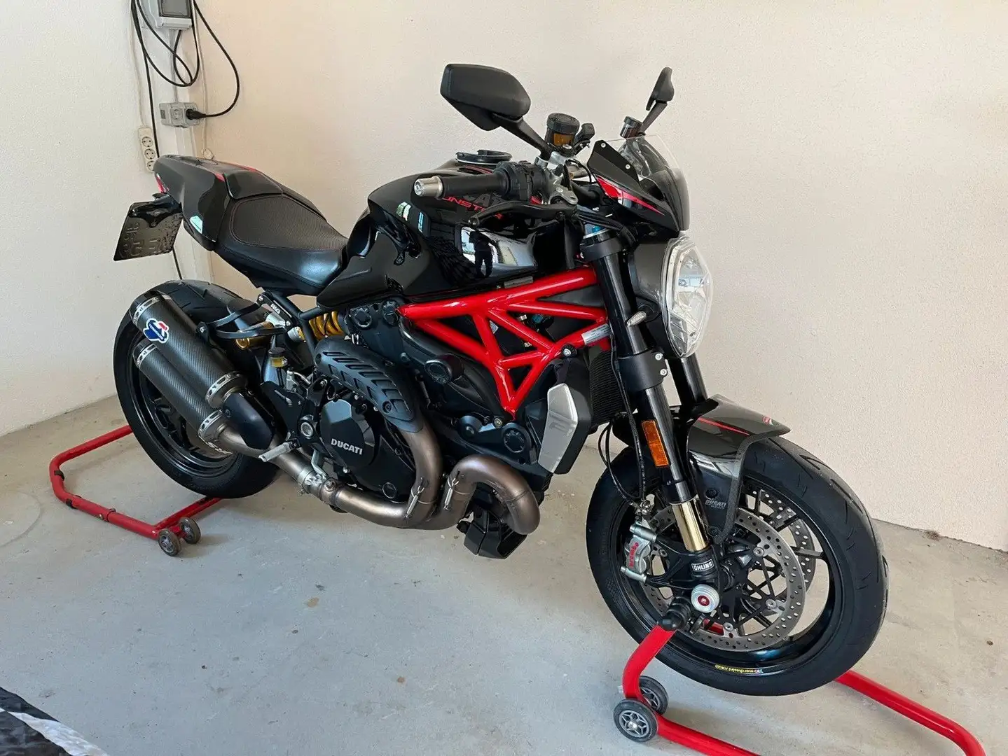 Ducati Monster 1200 R Negro - 1