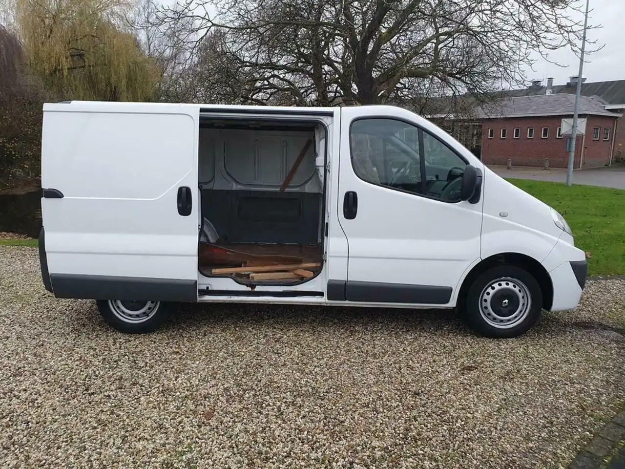Renault Trafic TRAFIC FGN 2.0 DCI 90 L1H1 1000 KG GENER