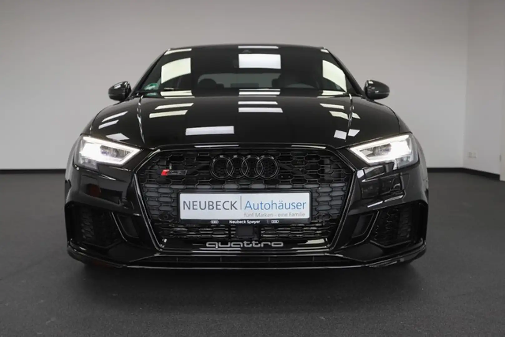 Audi RS3 RS 3 Lim 8V Ohne OPF 2.5 TFSI quattro Schwarz - 2