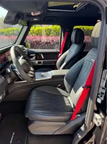 Mercedes-Benz G-Class view 6