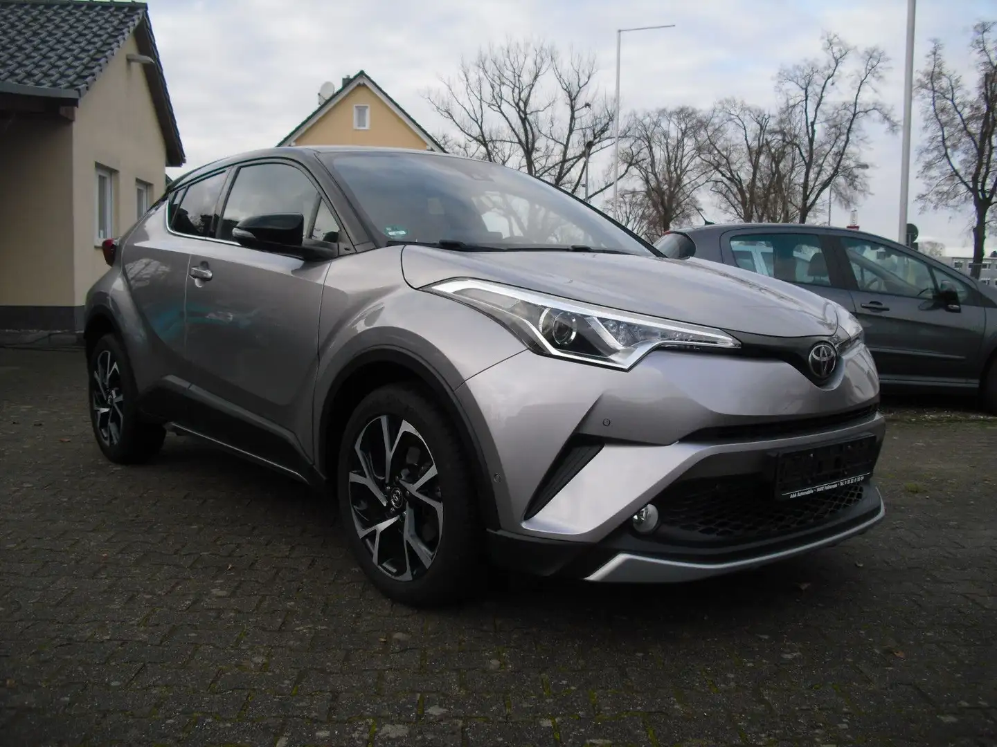 Toyota C-HR 1.2-l-Turbo*Navi*Kamera*Lederausstattung Gris - 2