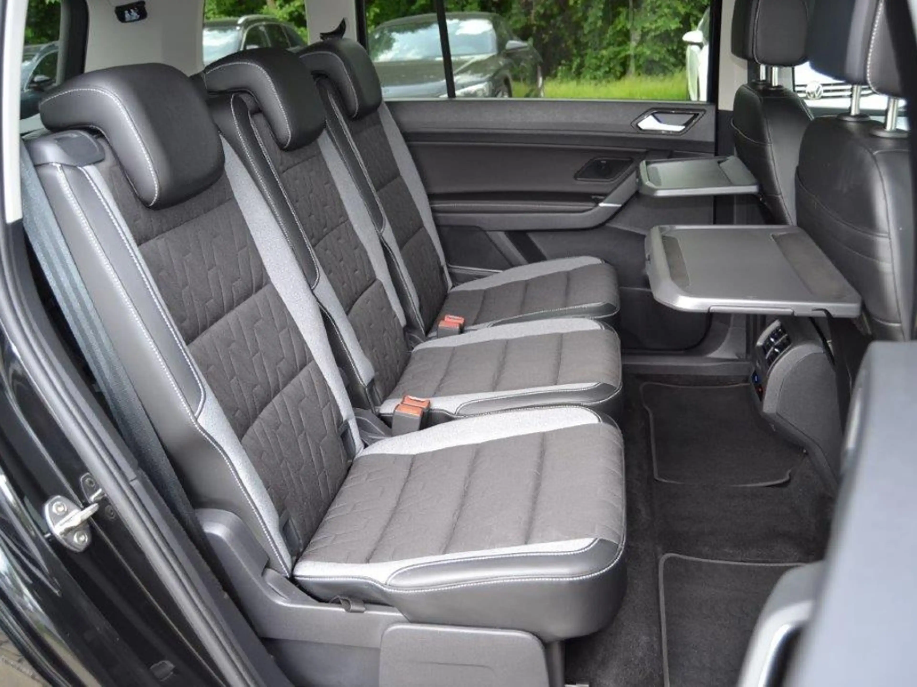 Volkswagen Touran 1.5 TSI Goal 7-SITZER/LED/NAVI+VZE+RFK/EL.-HKL/AC — photo 10