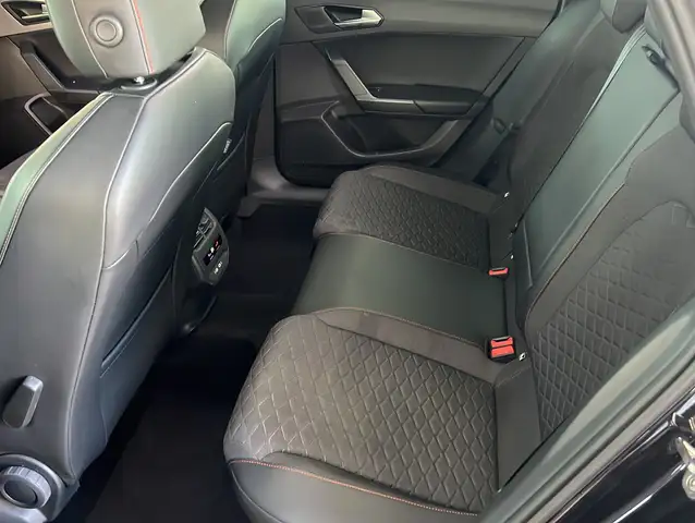 Seat Leon Leon view 10