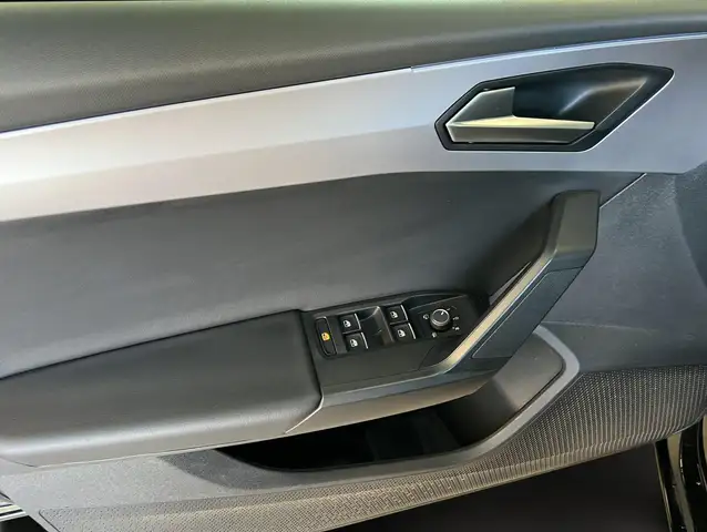 Seat Leon Leon view 4