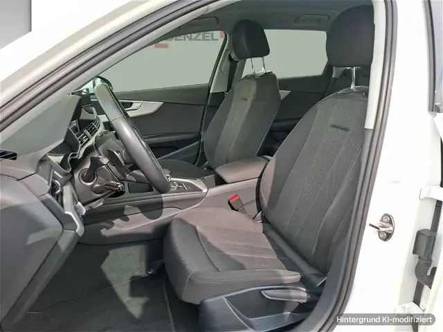 Audi A4 Avant view 9