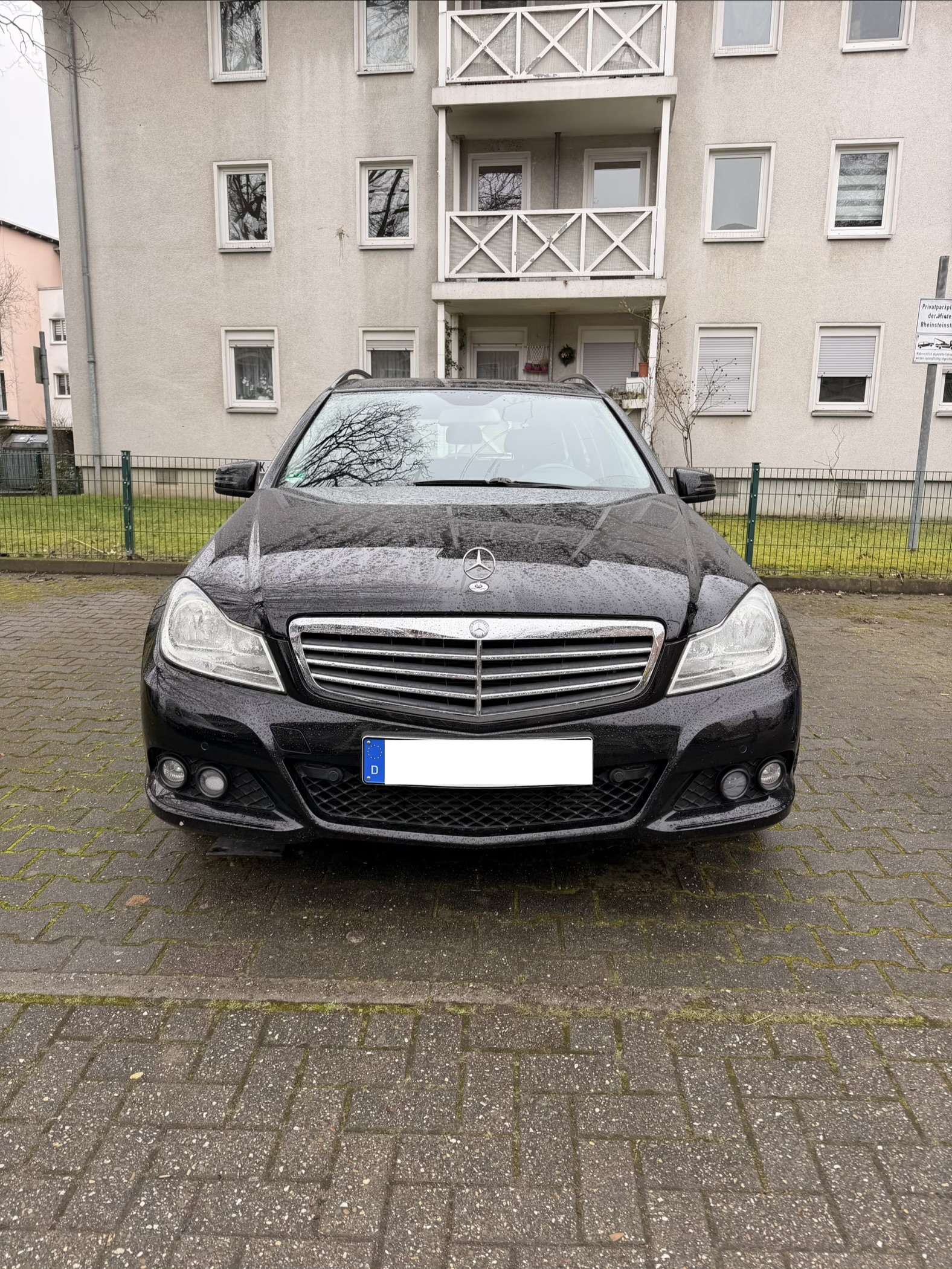 Second hand Mercedes Benz C-Class 