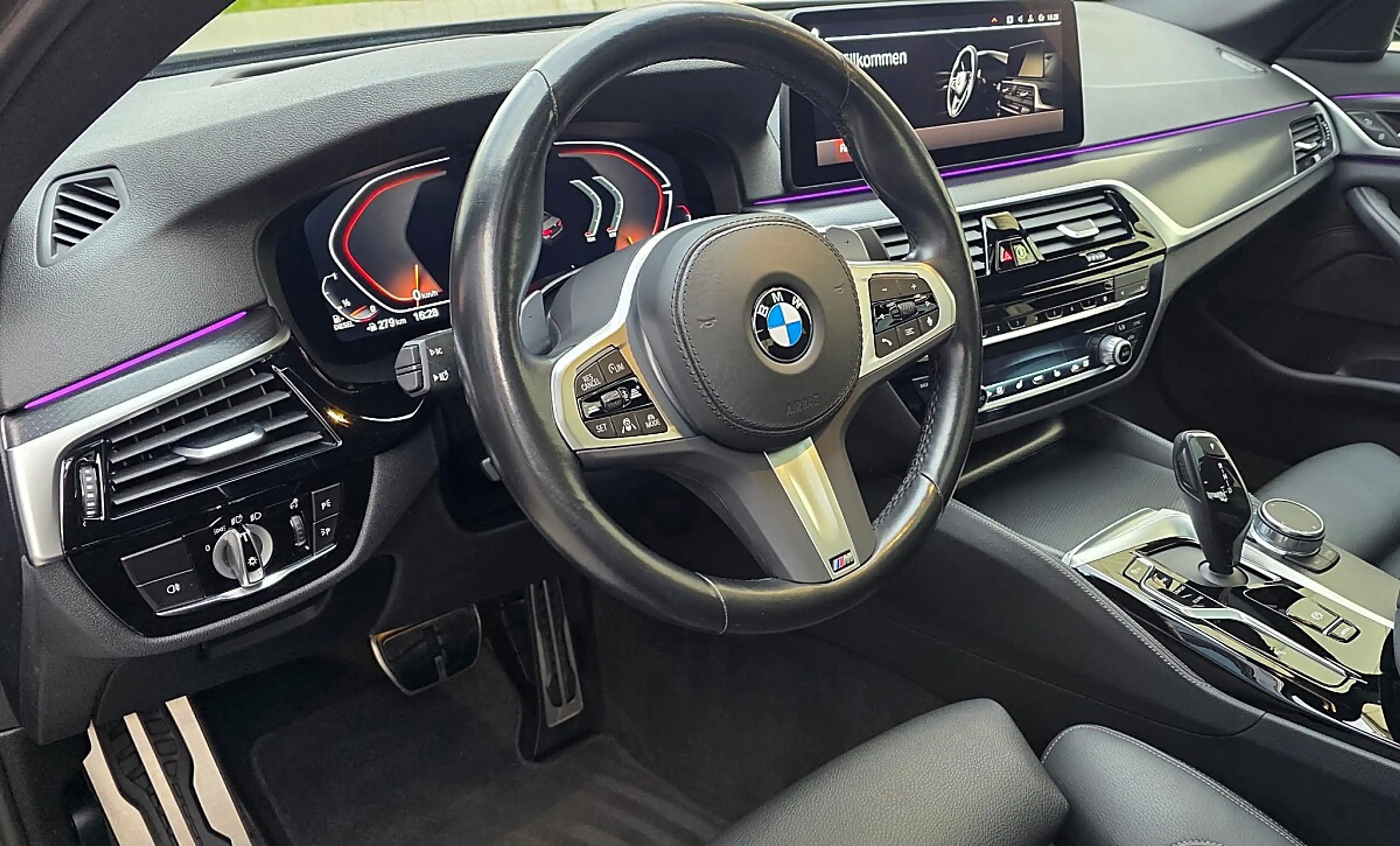 BMW 530 d M Sport | Laserlicht | HUD | Driving Assistan... — photo 15