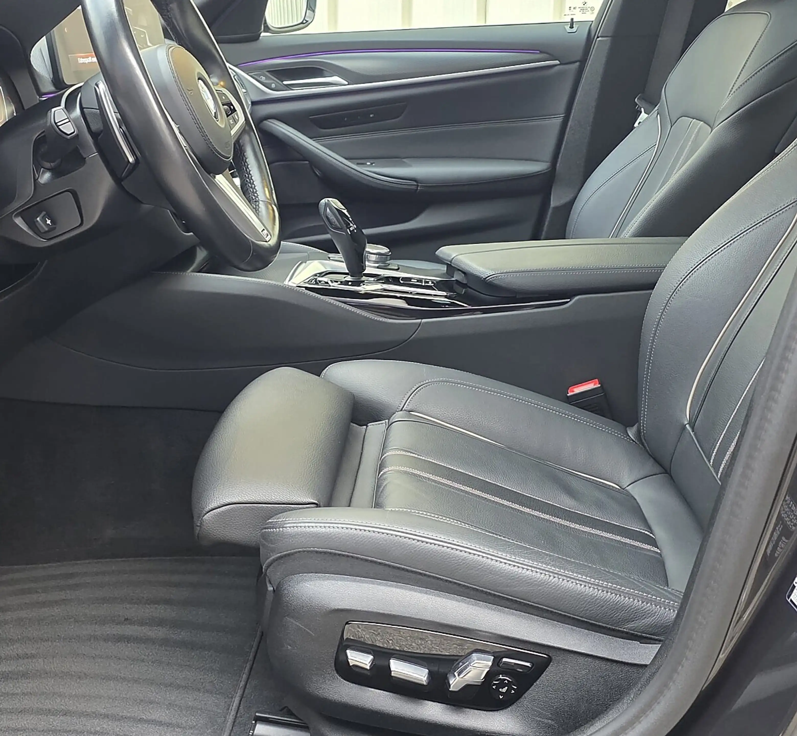 BMW 530 d M Sport | Laserlicht | HUD | Driving Assistan... — photo 14