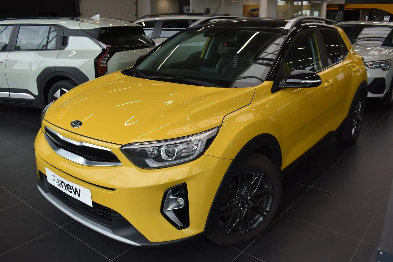Kia Stonic 1.0T Pulse 7DCT/Valckenier Gent Sárga - 1
