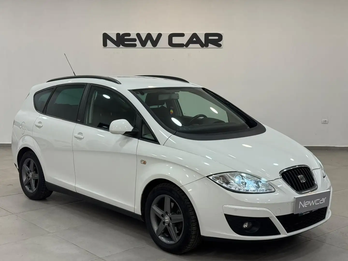 SEAT Altea Altea XL 1.6 TDI 105 CV CR Start/Stop I-Tech Bianco - 1