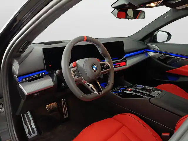 BMW M5 view 7