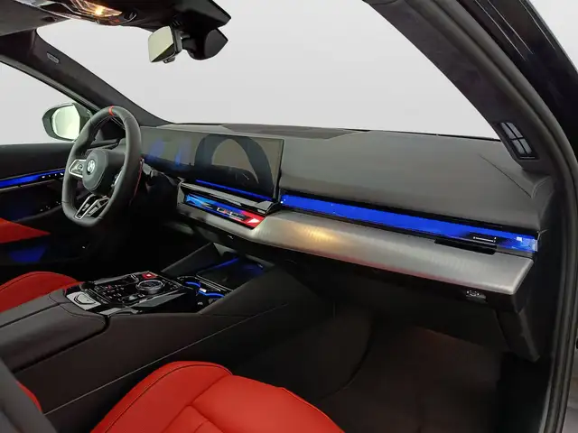 BMW M5 view 10