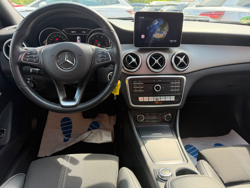 Mercedes-Benz CLA 250 *Pano*Led*Navi* — photo 11