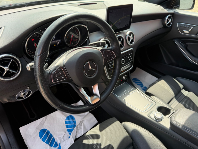 Mercedes-Benz CLA 250 *Pano*Led*Navi* — photo 14