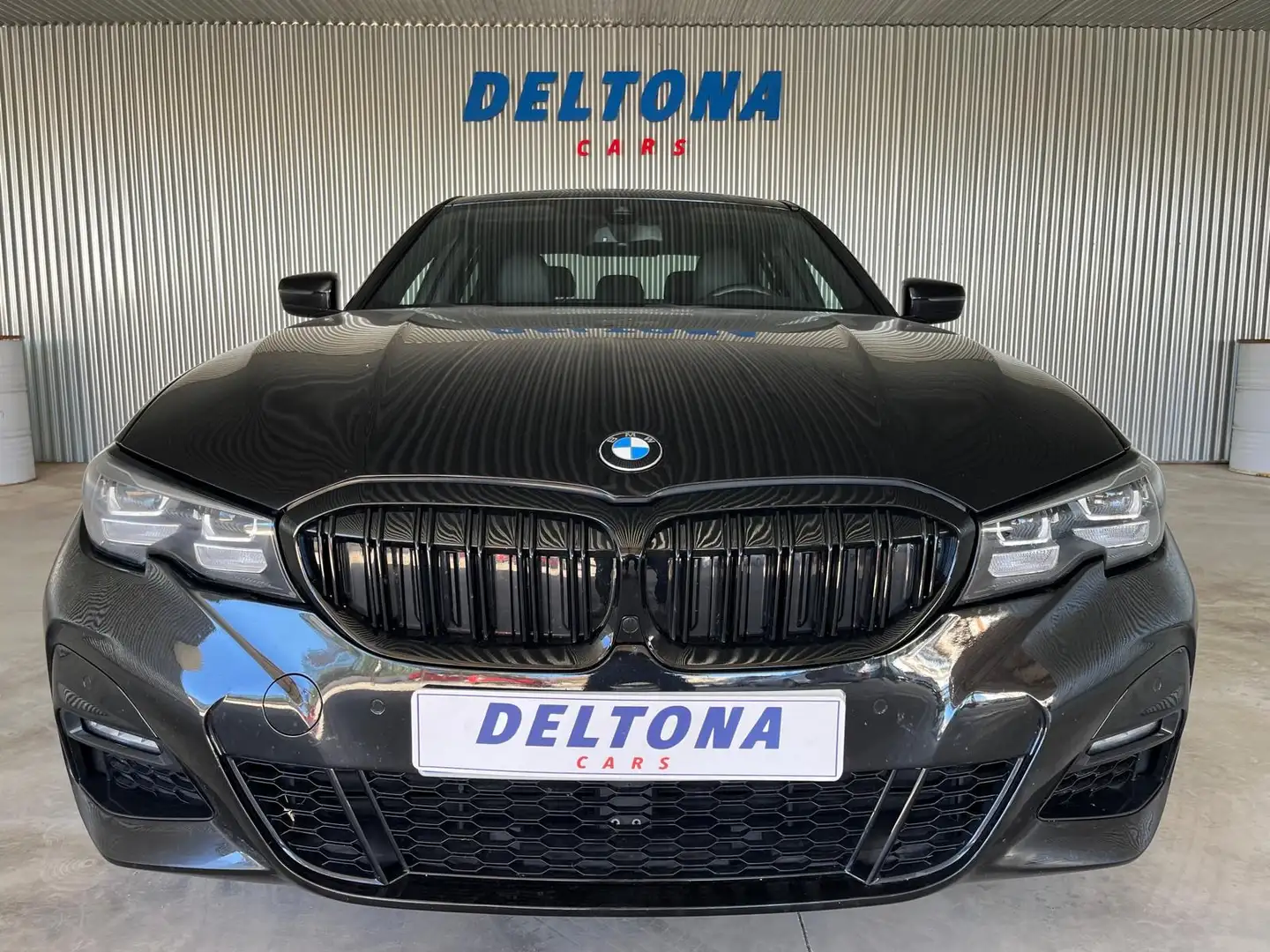 BMW 318 318dA Negro - 1