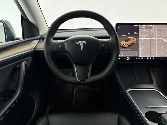 Tesla Model Y view 15