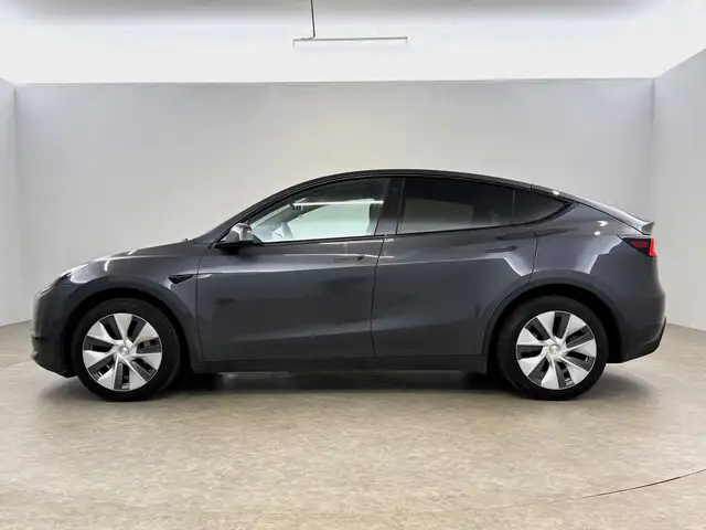 Tesla Model Y view 13