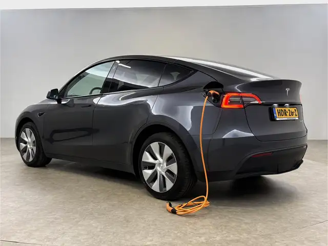 Tesla Model Y view 3