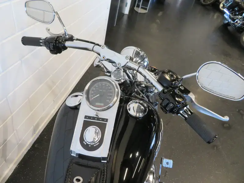Harley-Davidson Softail - foto 5