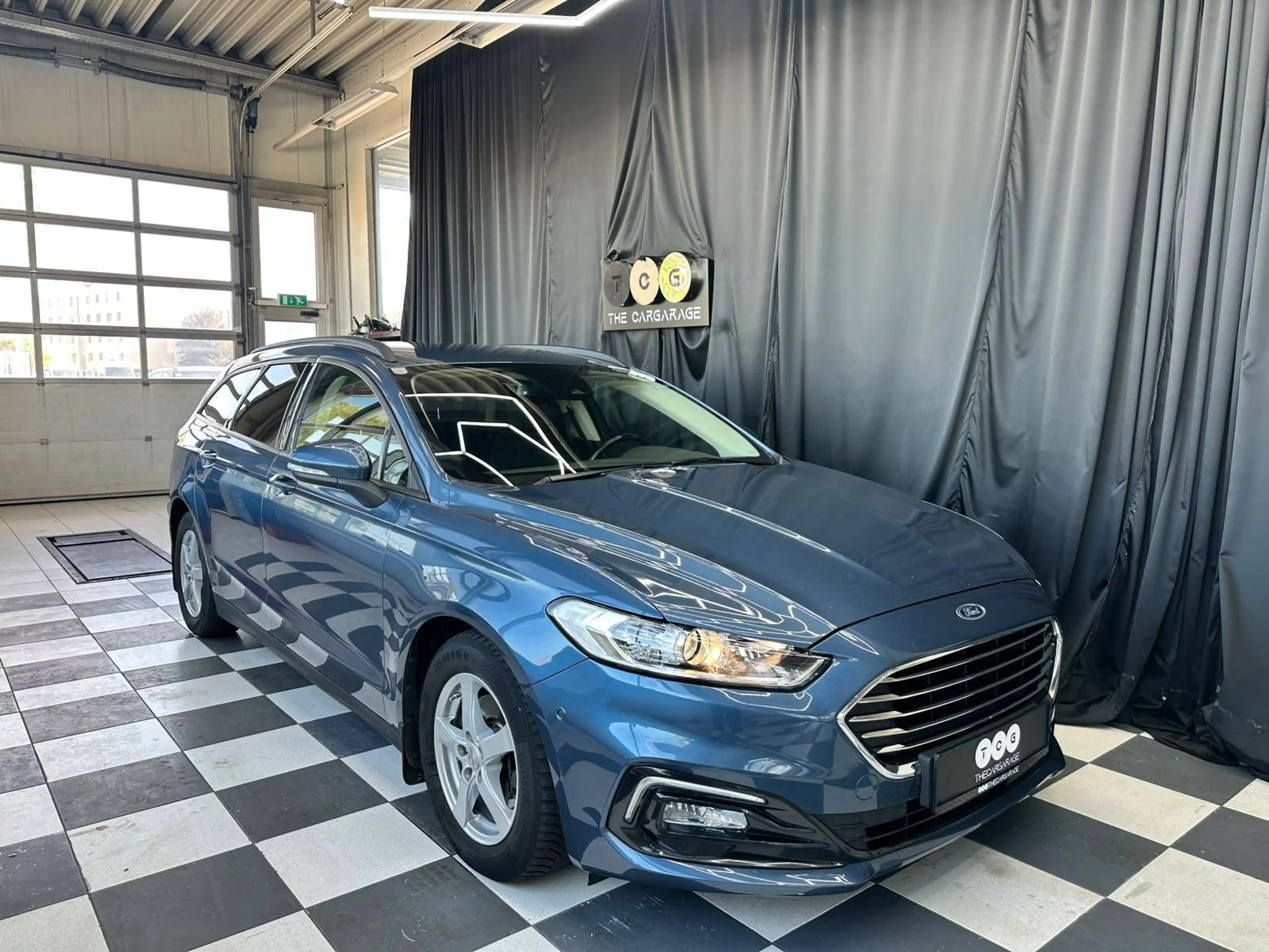 Ford Mondeo Trend — photo 4
