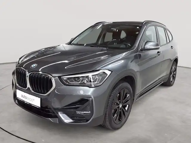 BMW X1 view 2