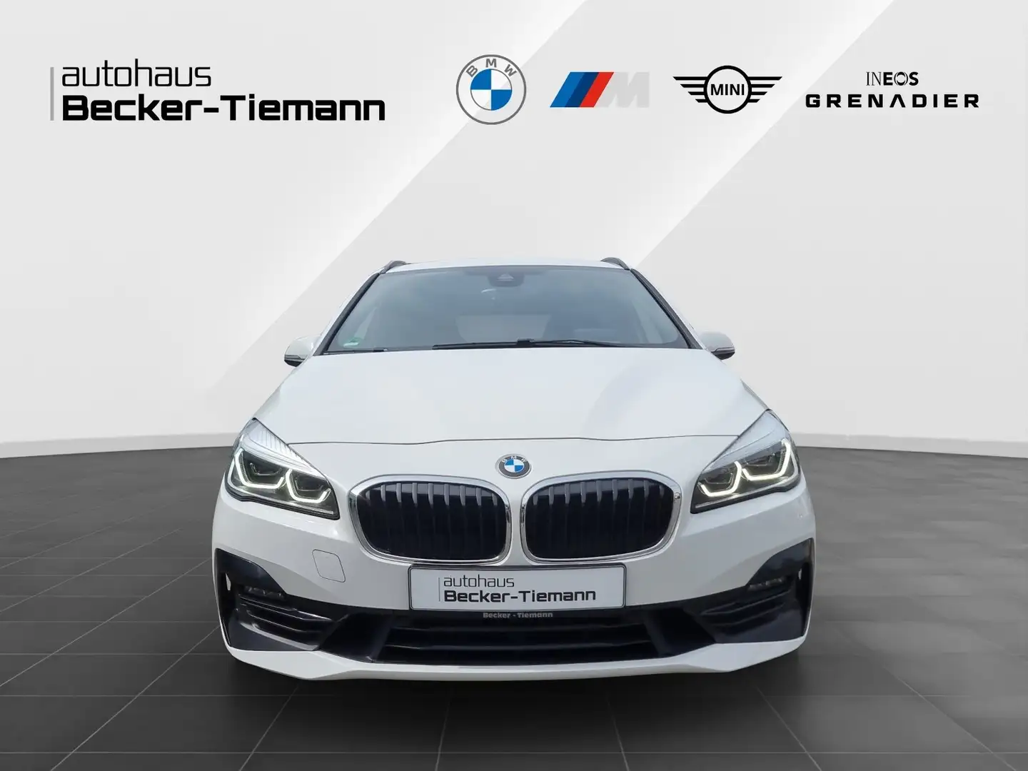 BMW 220 d Active Tourer Blanc - 2