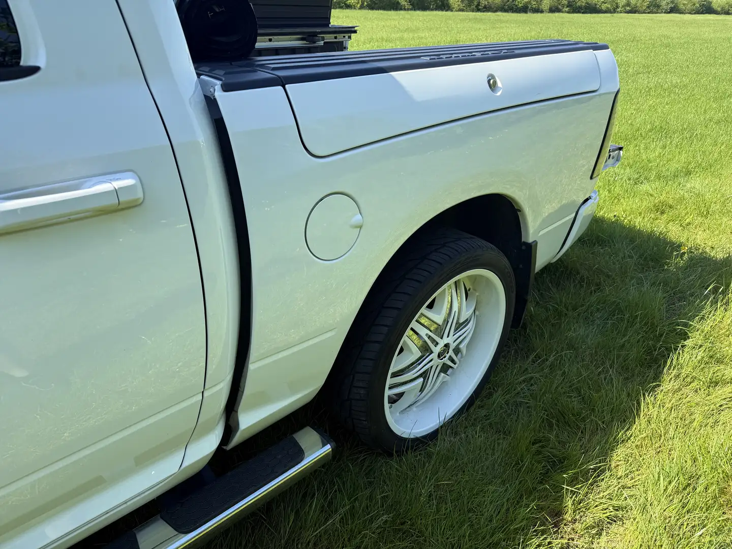 RAM 1500 Sport mit Ramboxen White - 2