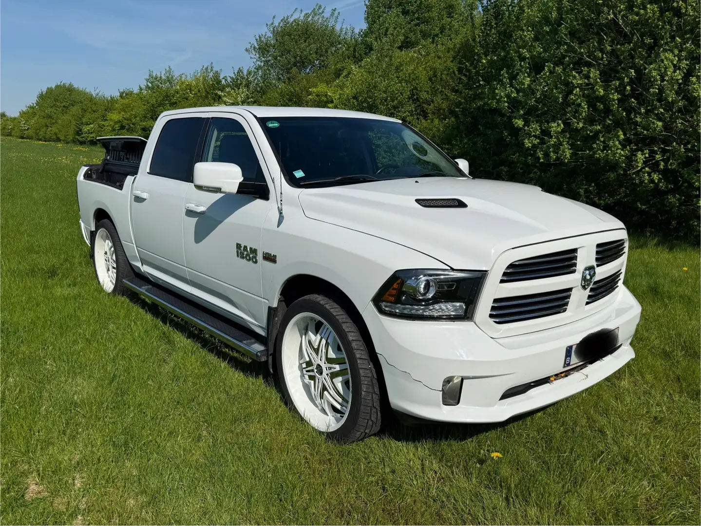 RAM 1500 Sport mit Ramboxen White - 1