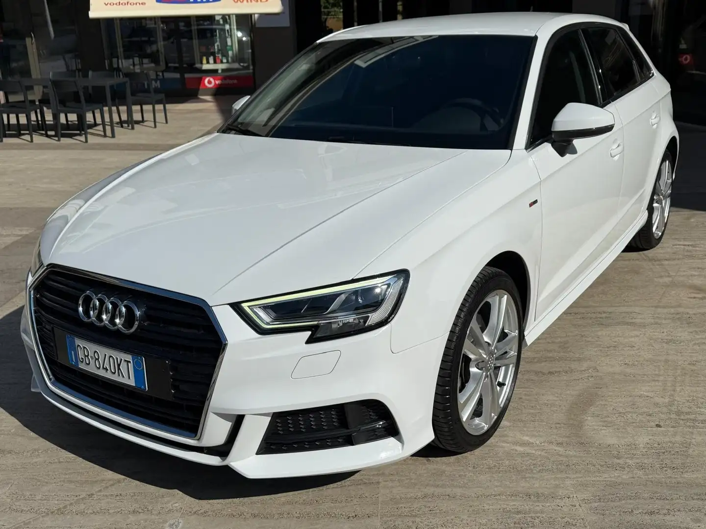 Audi A3 A3 Sportback 35 2.0 tdi Admired 150cv s-tronic Blanc - 1