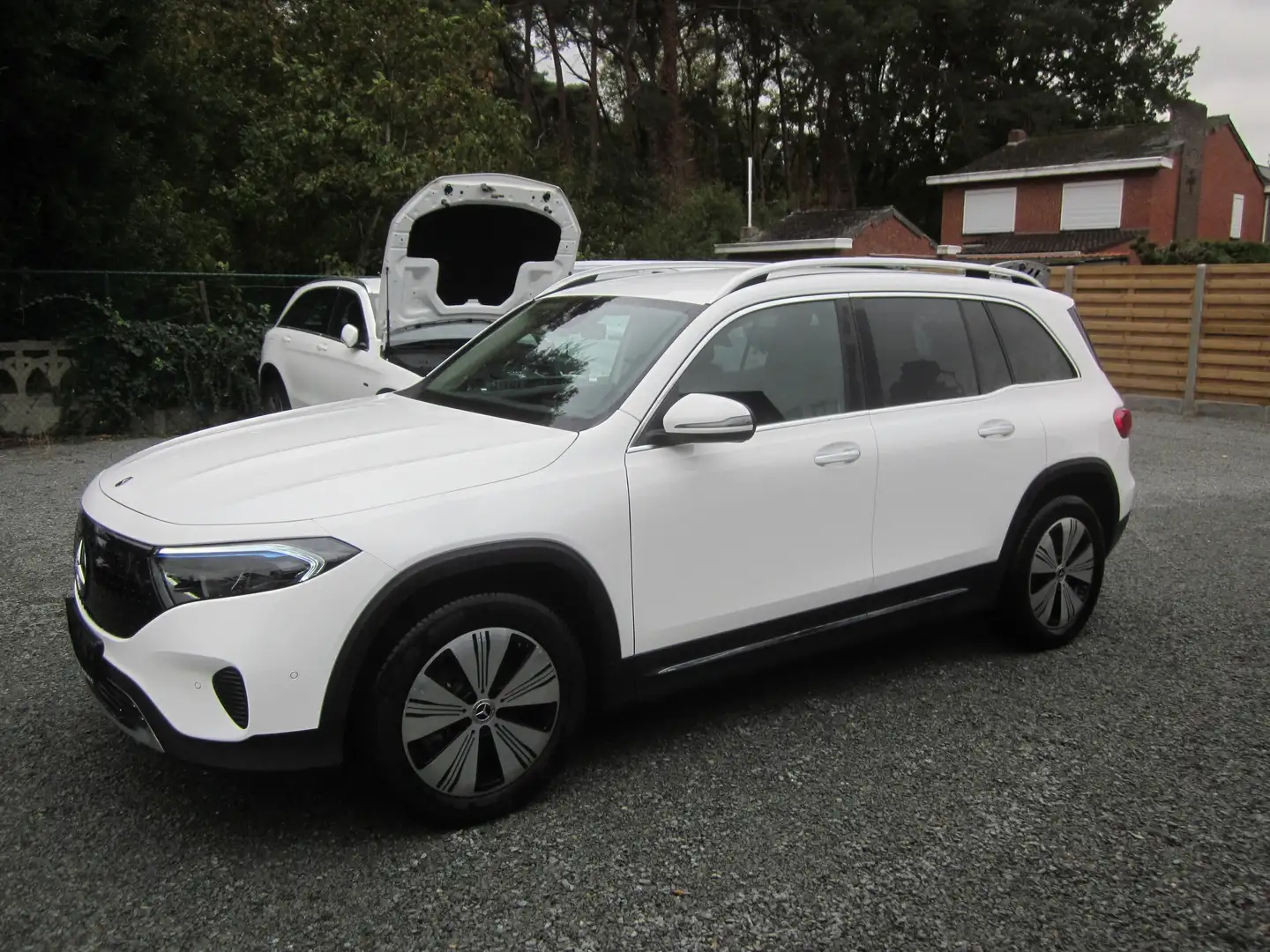 Mercedes-Benz EQB 300 4 MATIC - DISTRONIC-ELC ZETELS -VELE OPTIES Blanc - 2