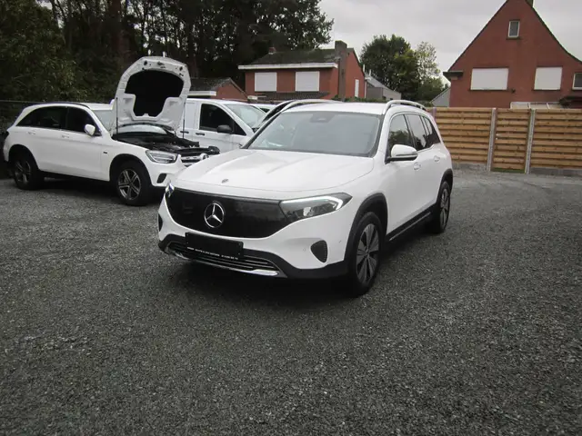 Mercedes-Benz EQB 300 4 MATIC - DISTRONIC-ELC ZETELS 0 EURO BIV EN TAX