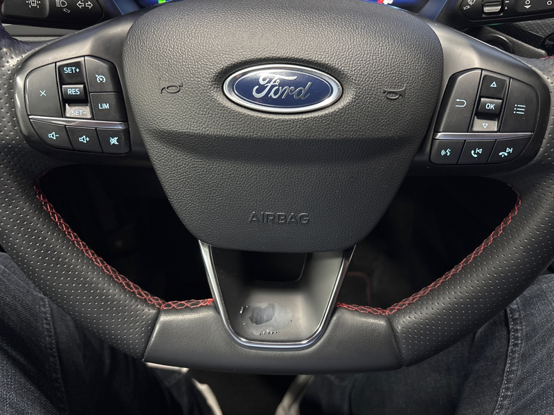 Ford Kuga 2.5 PHEV ST-Line X Clima | Navi | Camera | PDC — photo 16