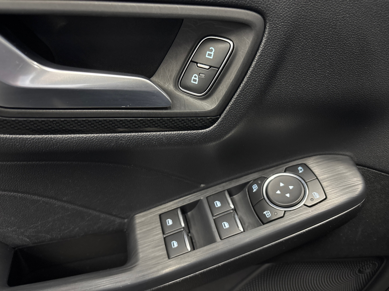 Ford Kuga 2.5 PHEV ST-Line X Clima | Navi | Camera | PDC — photo 11