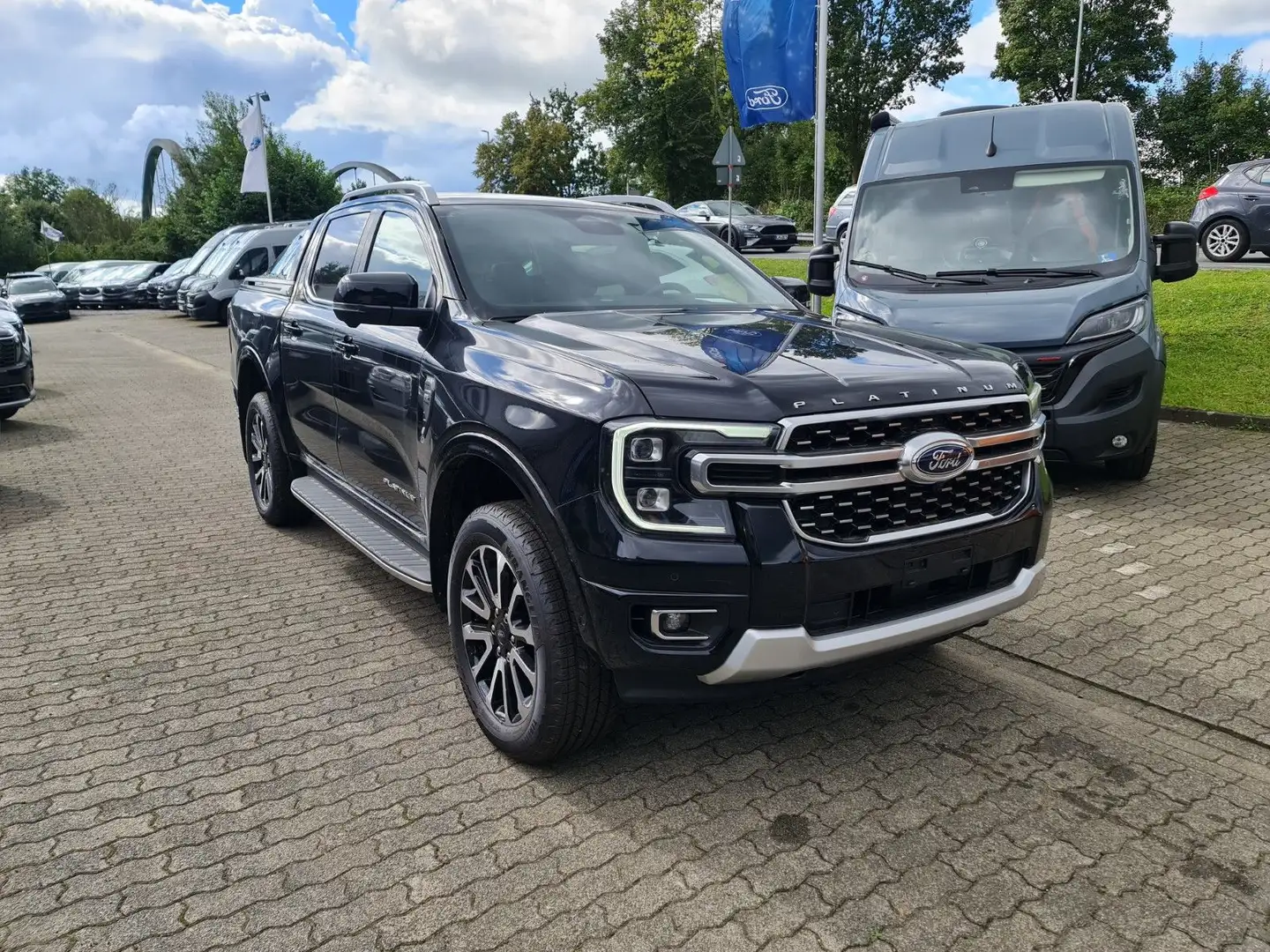 Ford Ranger Platinum 3,0l V6 ACC AHK elek. Rollo LED Schwarz - 1