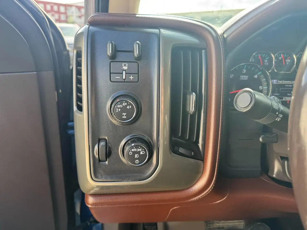 Chevrolet Silverado 1500 снимка Chevrolet Silverado 1500