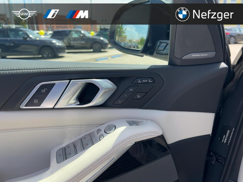 BMW X7 xDrive40i M Sport Pro HUD AHK H&K Standheiz. — photo 13