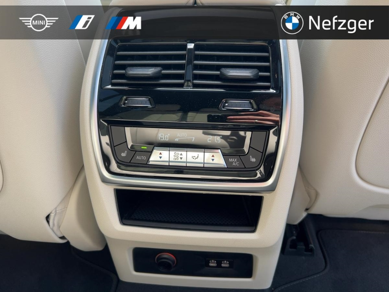 BMW X7 xDrive40i M Sport Pro HUD AHK H&K Standheiz. — photo 15