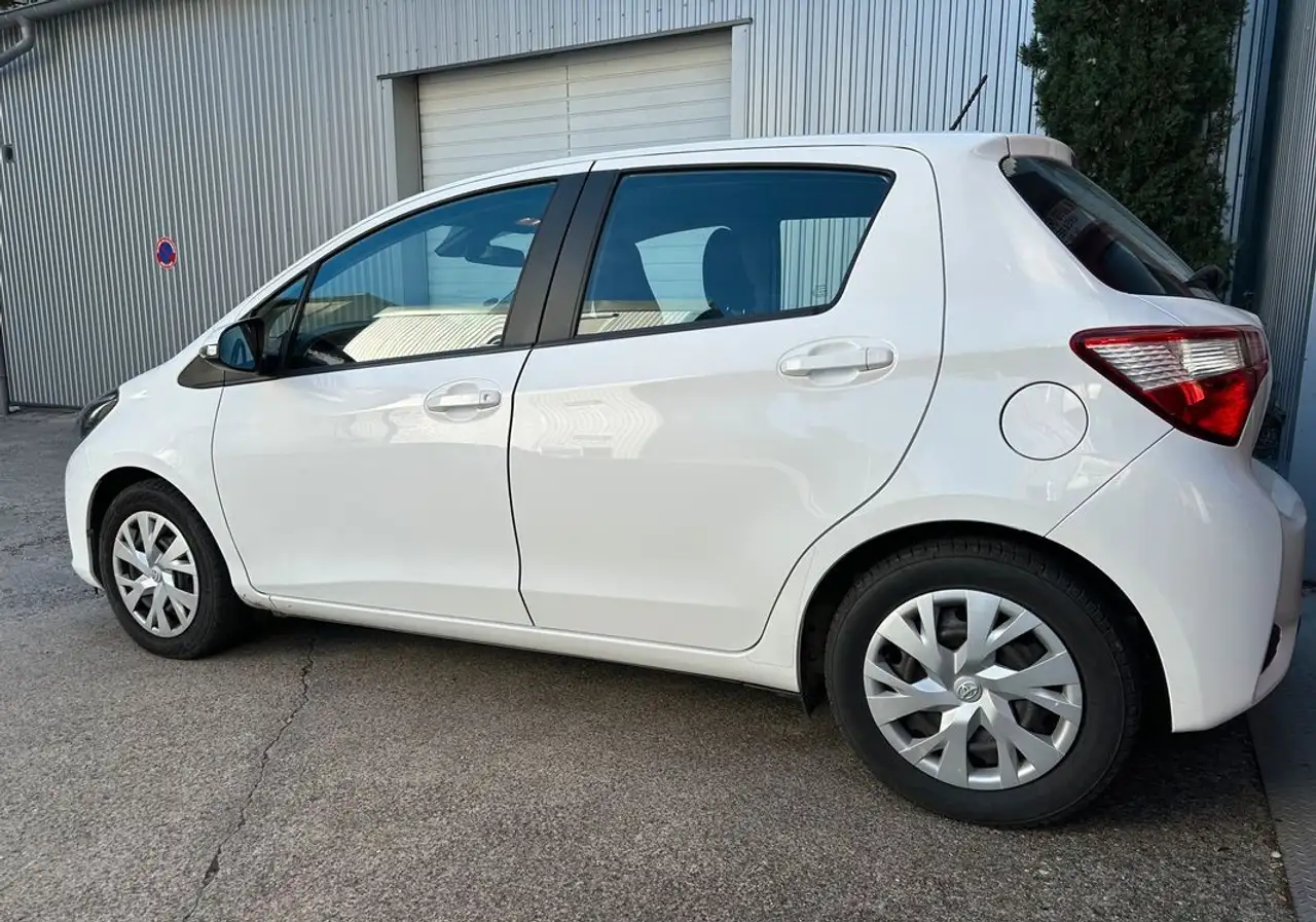 Toyota Yaris Yaris — photo 3