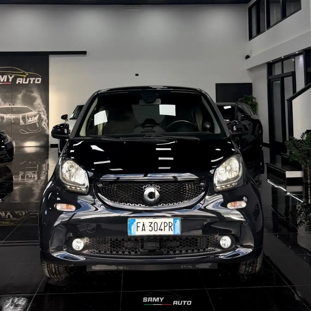 smart forTwo 1.0 Passion 71cv twinamic Schwarz - 1