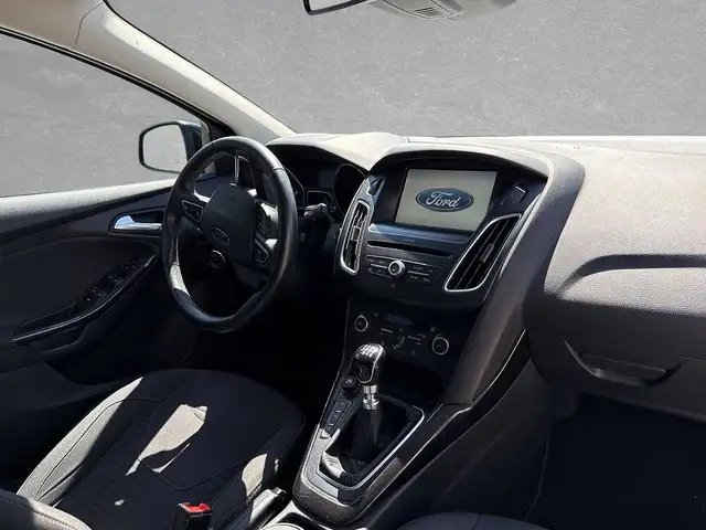 Ford Focus view 4