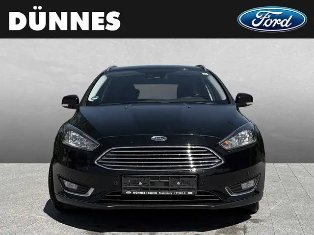 Ford Focus view 8