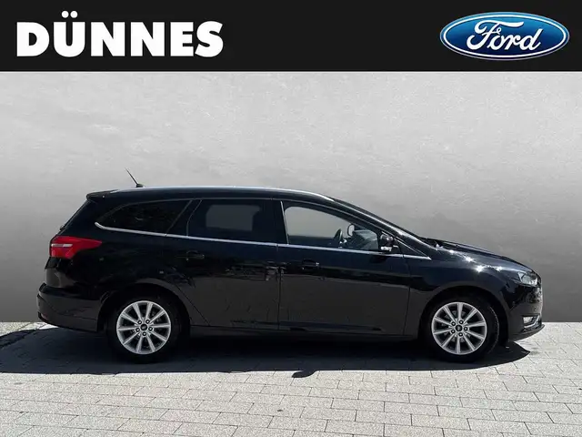 Ford Focus view 6